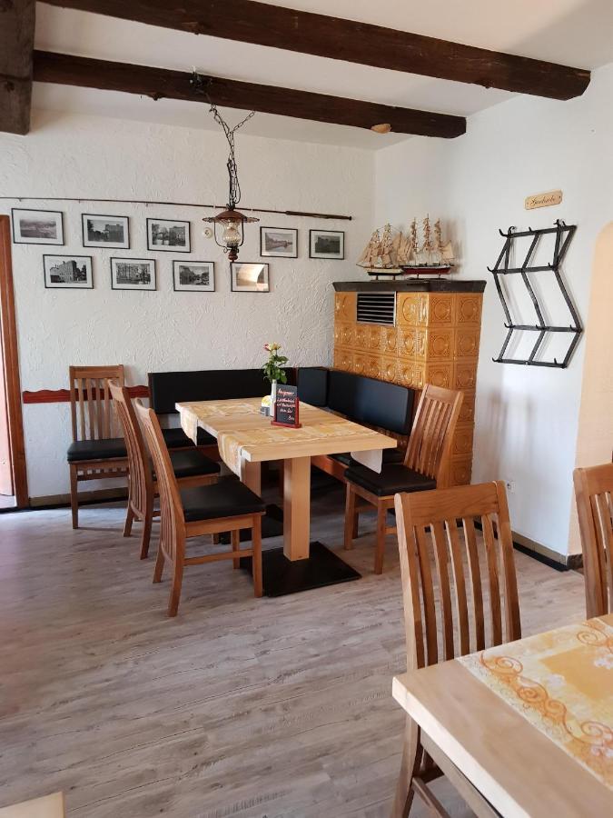 Gasthof Alte Fischerhuette Altfriesack ภายนอก รูปภาพ